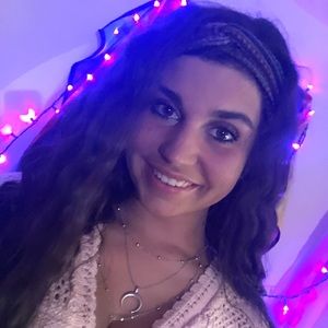 Meet your Posher, Sara